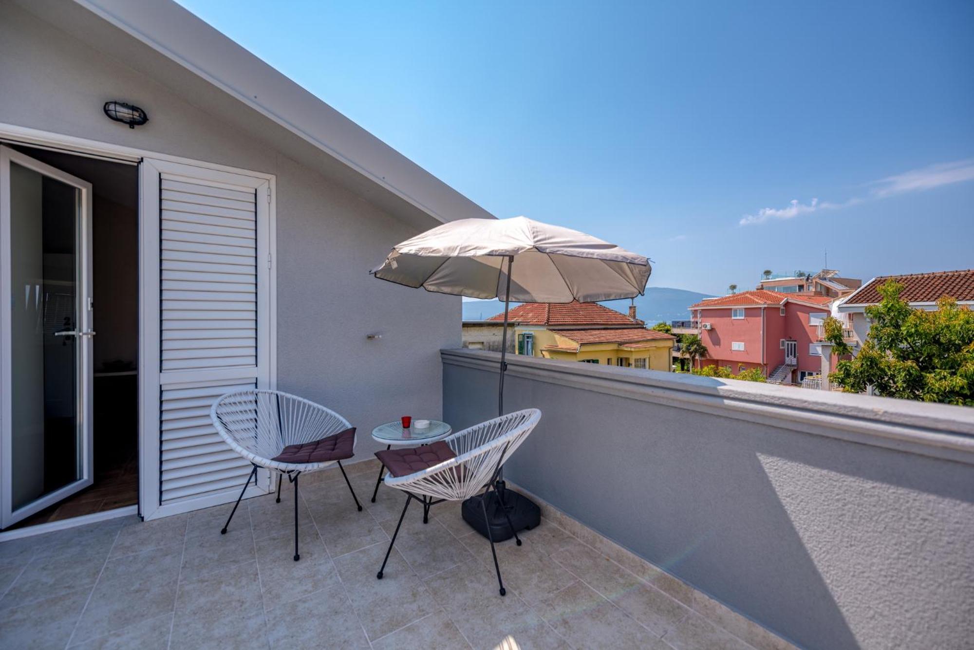 Miro Guesthouse Tivat Rom bilde
