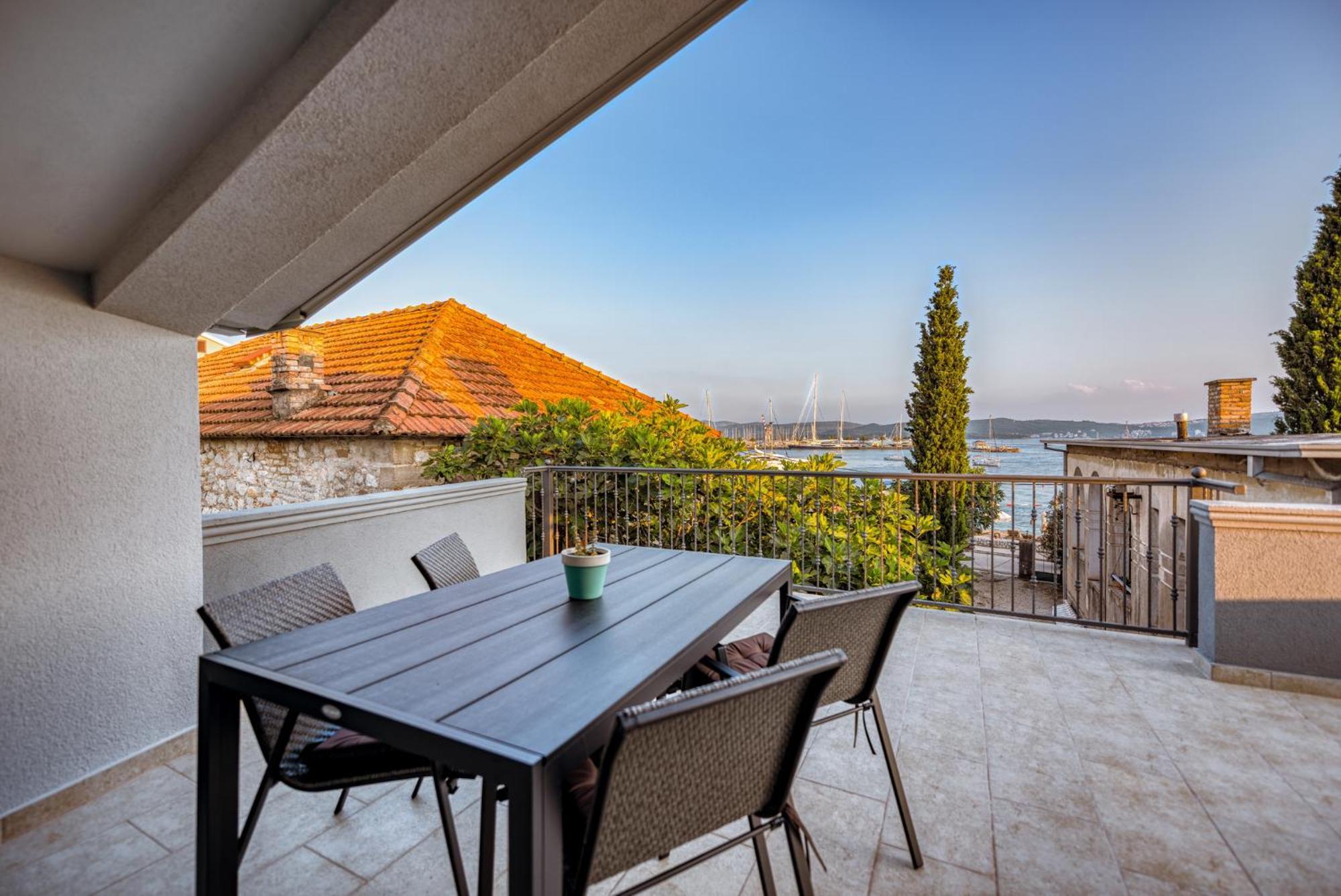 Miro Guesthouse Tivat Eksteriør bilde
