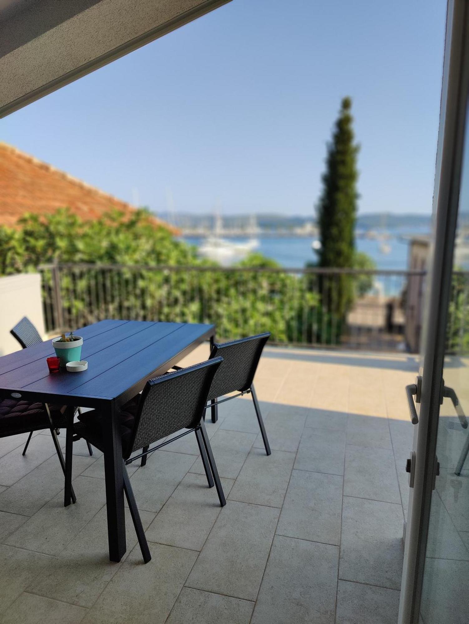 Miro Guesthouse Tivat Eksteriør bilde
