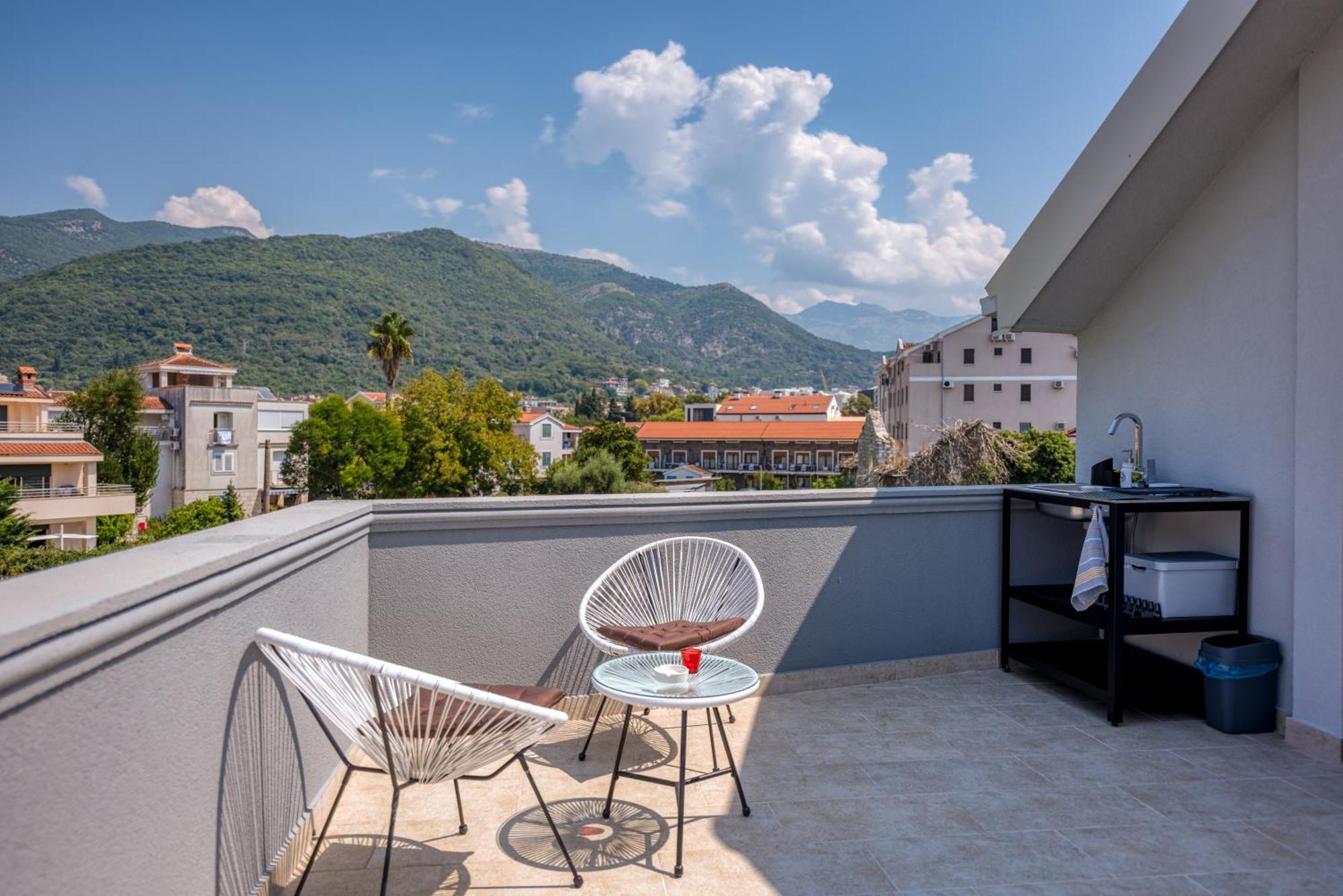 Miro Guesthouse Tivat Eksteriør bilde