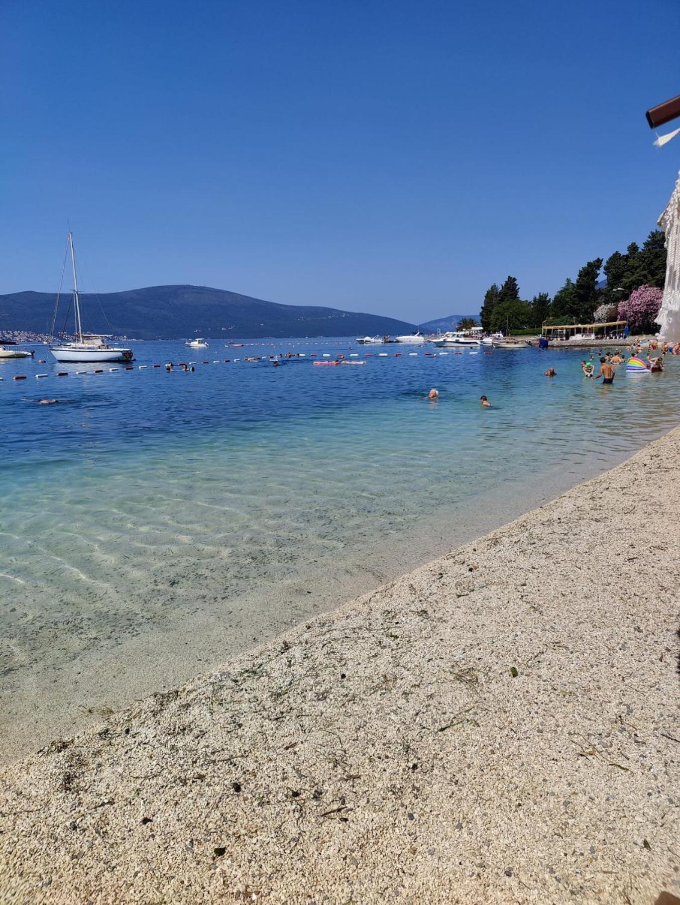 Miro Guesthouse Tivat Eksteriør bilde