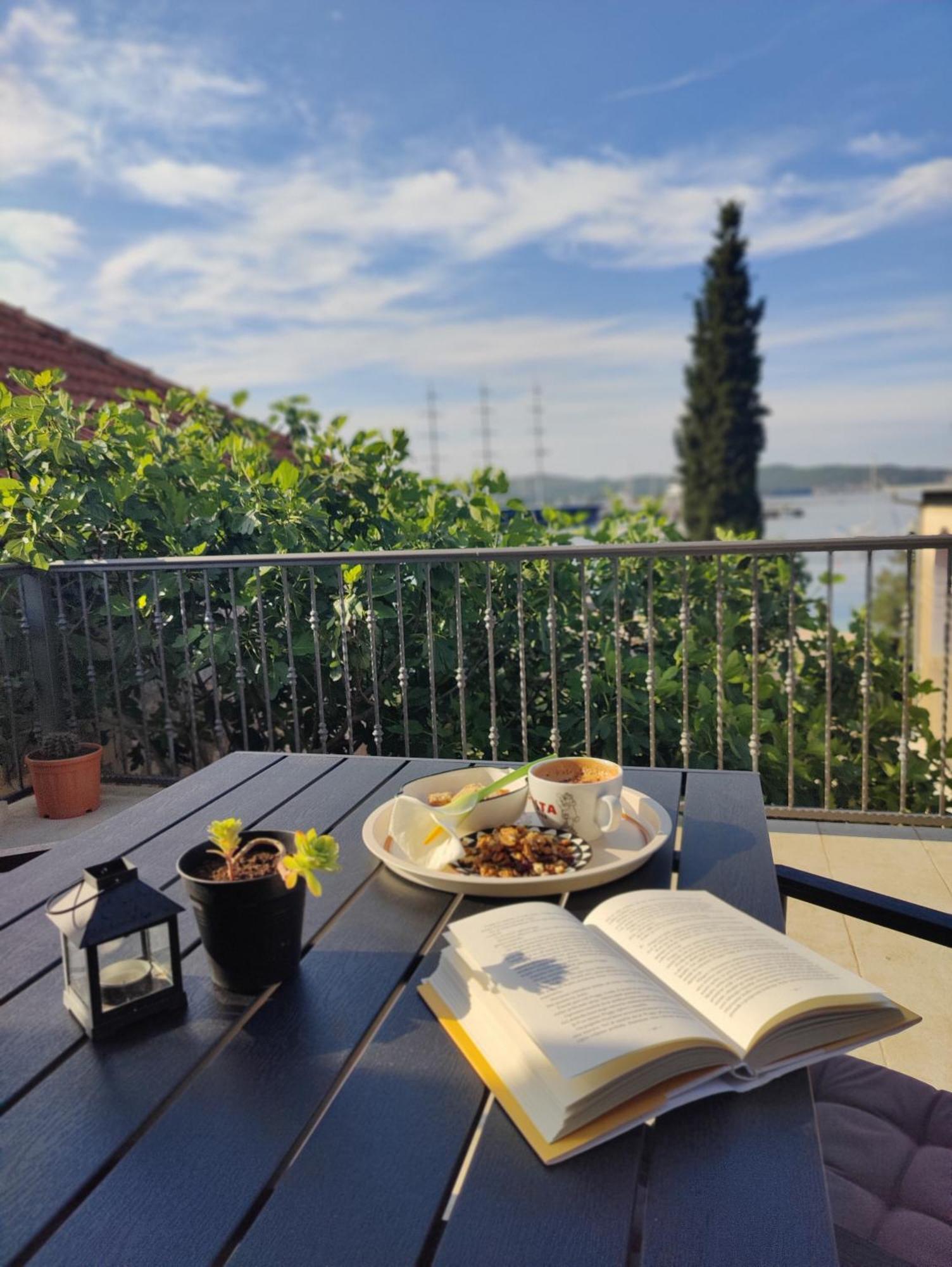 Miro Guesthouse Tivat Eksteriør bilde
