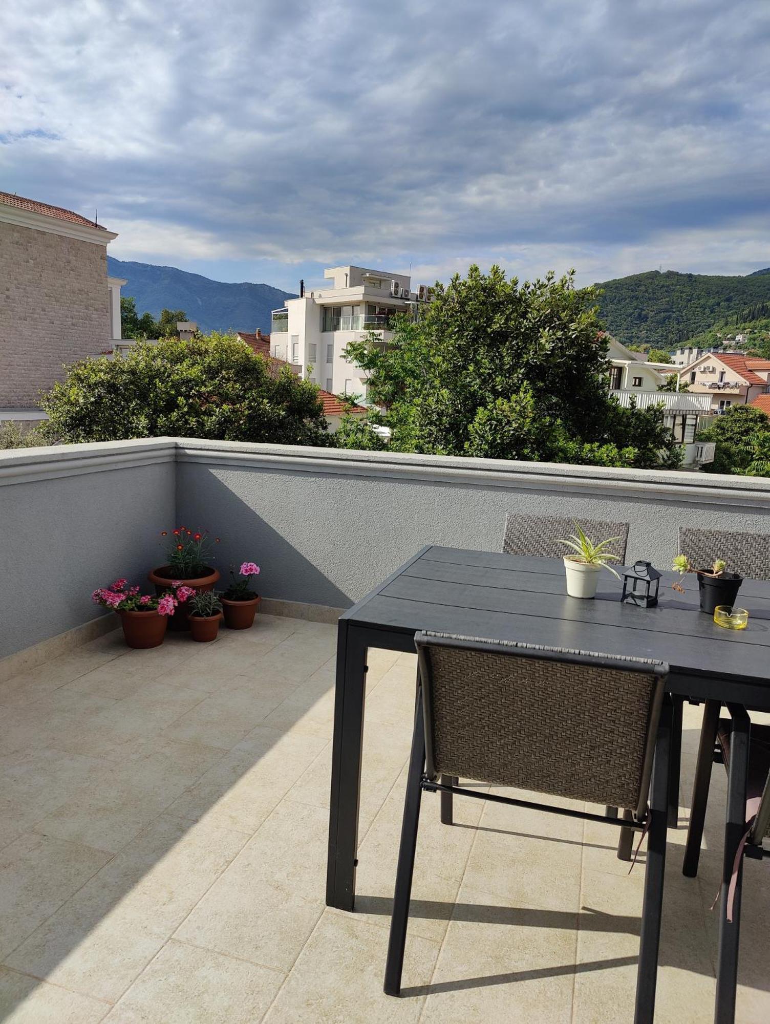 Miro Guesthouse Tivat Eksteriør bilde